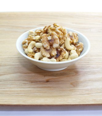 karışık Kuruyemiş, kaşu fındık ve ceviz