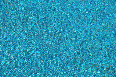 su yüzeyindeki ışık yansıması