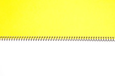 Kapalı sarı defter