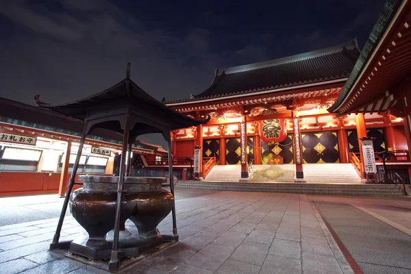 Japon kırmızı pagoda, Tokyo