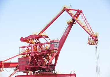 Vinçli inşaat alanı