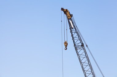 Vinçli inşaat alanı