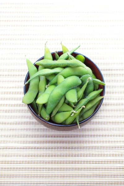 Edamame, feijão de soja verde cozido — Fotografia de Stock