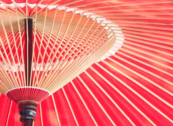 Guarda-chuva vermelho japonês — Fotografia de Stock