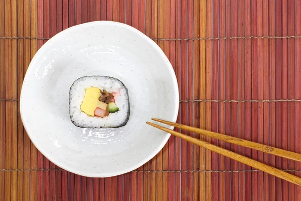 Makizushi lahodné sushi roll — Stock fotografie