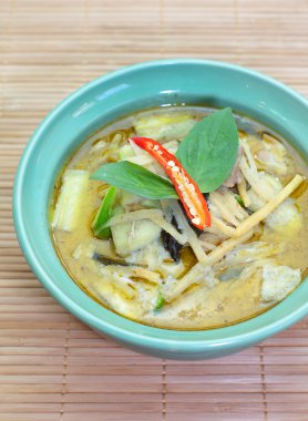 Tay gıda yeşil köri tavuk 