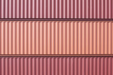 gestapelde cargo containers