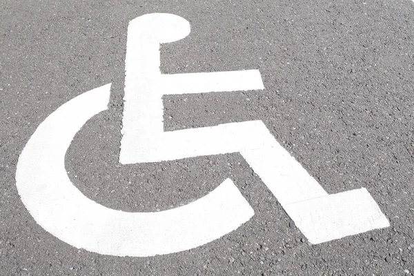 Zona de aparcamiento para discapacitados —  Fotos de Stock