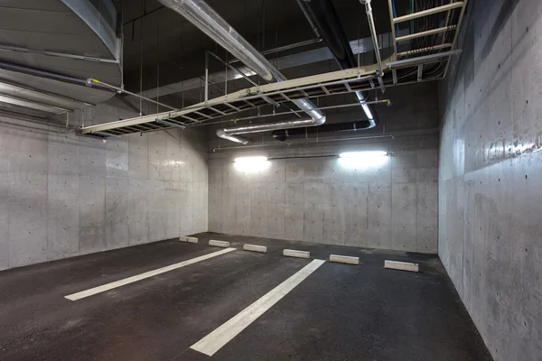 Parkoló-garázs underground belső — Stock Fotó