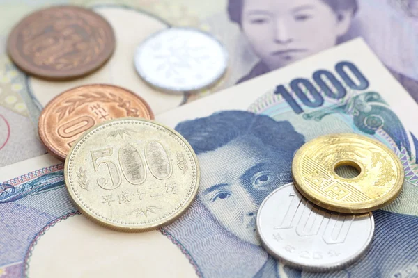 Japon yeni banknot ve madeni paraların — Stok fotoğraf