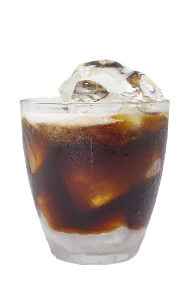 Холодный кофе со льдом — стоковое фото