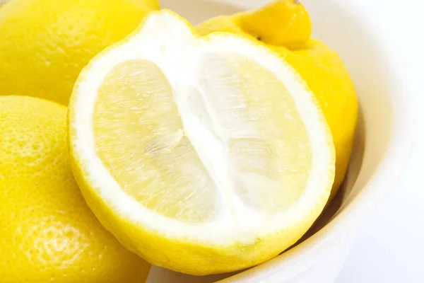 Färsk citron — Stockfoto