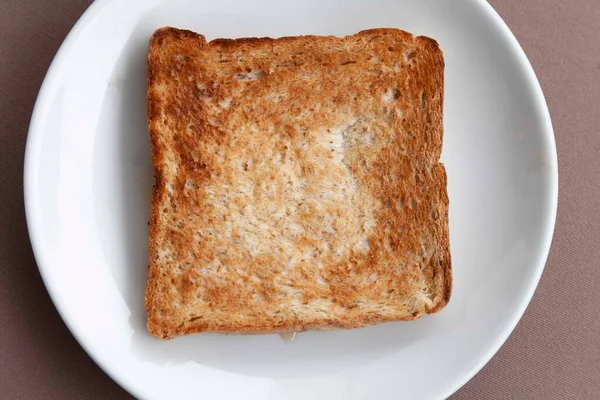 Närbild Frukost Toast Vit Keramik Platta — Stockfoto