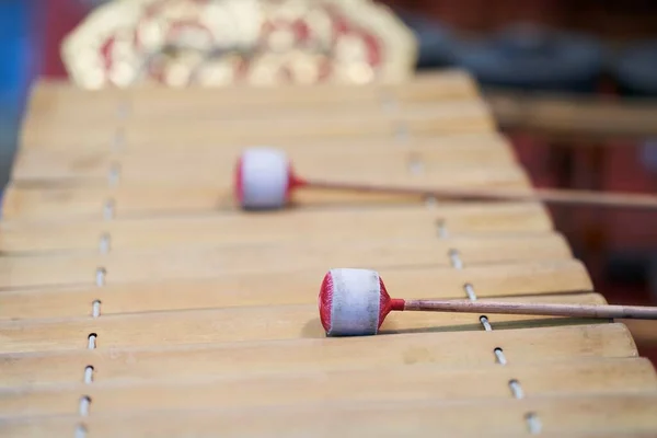 Крупный План Тайского Старинного Музыкального Инструмента Классический Деревянный Ксилофон — стоковое фото