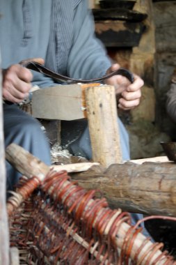 iş yerinde eski marangoz