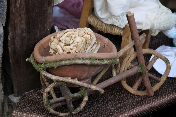 Bicicleta de madera miniatura —  Fotos de Stock