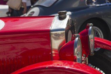 eski model araba 15 bin mil yarışı 2014 olabilir