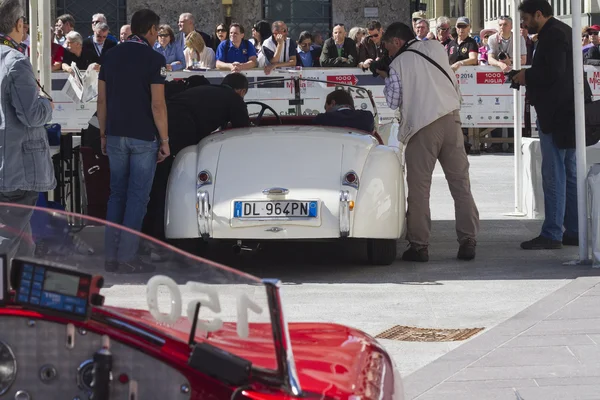 Mil millas de carrera de coches antiguos 15 Mayo 2014 — Foto de Stock