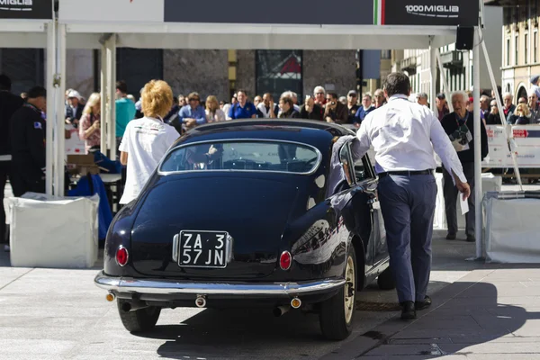 Mil millas de carrera de coches antiguos 15 Mayo 2014 — Foto de Stock