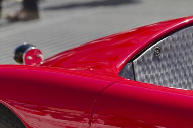 eski model araba 15 bin mil yarışı 2014 olabilir