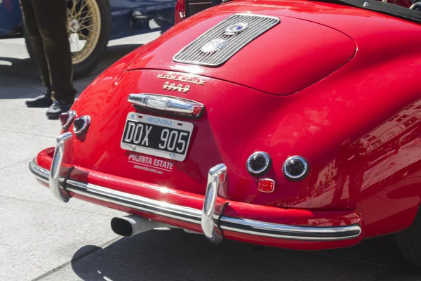 Mil millas de carrera de coches antiguos 15 Mayo 2014 — Foto de Stock