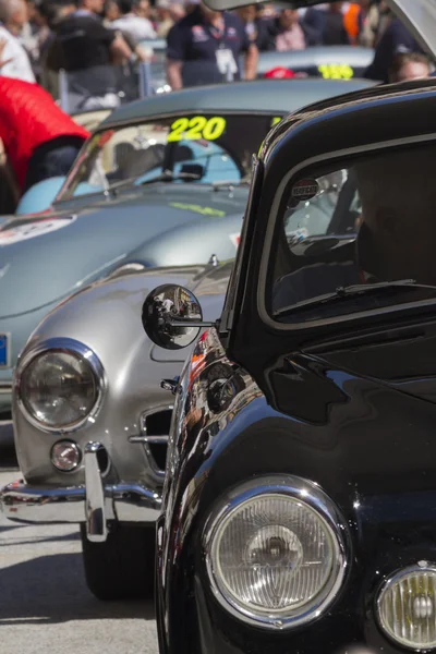 Mille miglia gara di auto d'epoca 15 maggio 2014 — Foto Stock