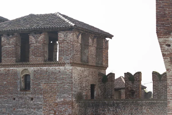Древние стены замка — стоковое фото