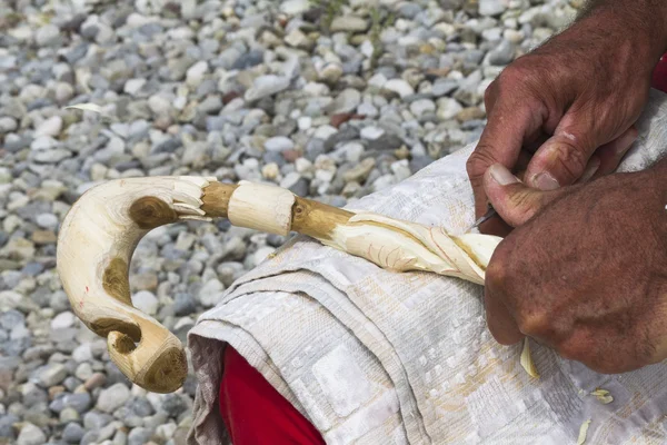 Hantverkare carver — Stockfoto