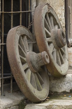 tahta tekerlek
