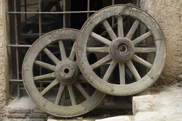 Tahta tekerlek — Stok fotoğraf