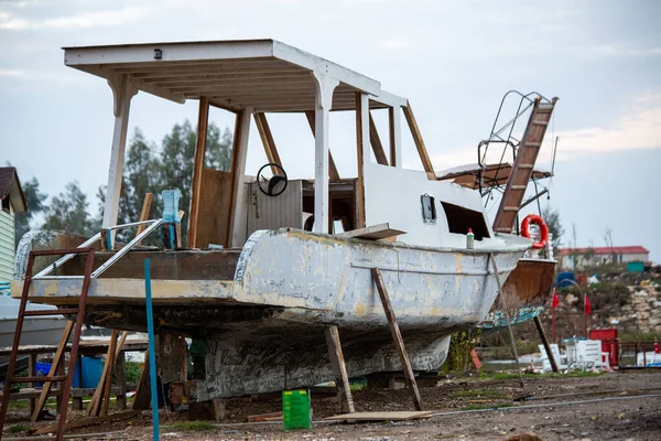 Barco Aterrizó Para Reparación — Foto de Stock