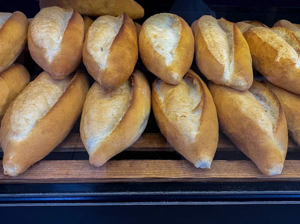 Loaves Bread Lined Counter — Fotografia de Stock