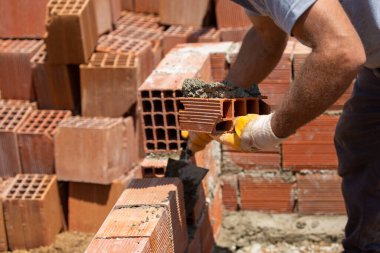 Türkiye 'de inşaat alanında beton harç ve duvar ustaları