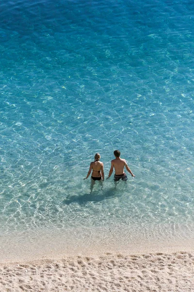 Couple Swimming Sea Coast Antalya — Stock Photo, Image