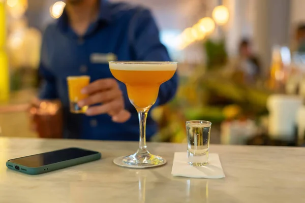Blurred Photograph Alcoholic Cocktail Prepared Bar — стоковое фото