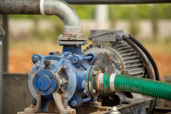 A water circulation engine. Old engine.