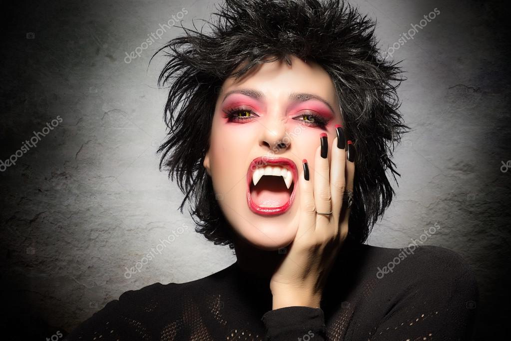 Pictures: female werewolf makeup | Halloween Beautiful Vampire Girl ...