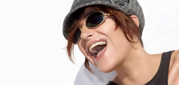 Candid Portrait Attractive Cheerful Young Woman Sunglasses Enjoying Freedom Youth — Stock Photo, Image