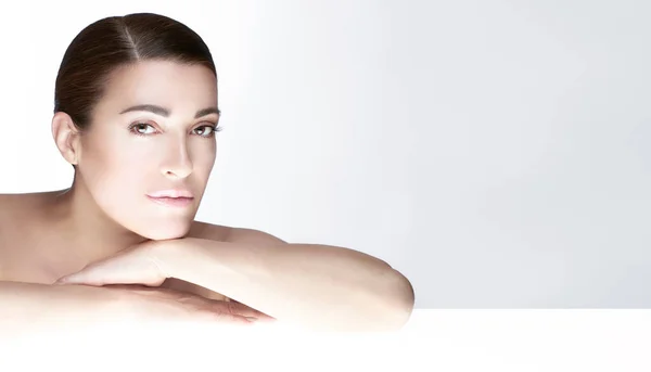 Beauty Skincare Spa Concept Hermosa Mujer Joven Natural Con Una —  Fotos de Stock
