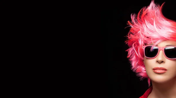 Acconciatura Concetto Moda Modello Moda Ragazza Con Capelli Rosa Tinti — Foto Stock