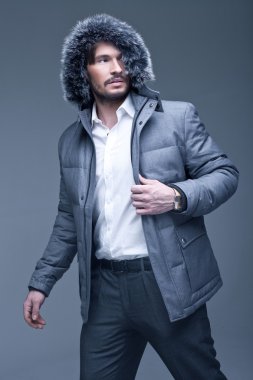 yakışıklı adam