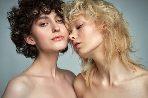 Portrait Two Sensual Young Women Clean Fresh Face Skin Perfect — Stok fotoğraf