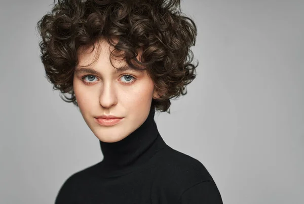 Close Face Brunette Curls Wear High Neck Sweater — Stock fotografie