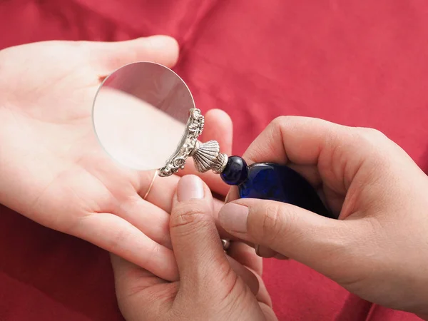 Japanese Fortune Teller Looking Palm Loupe — Stock Photo, Image