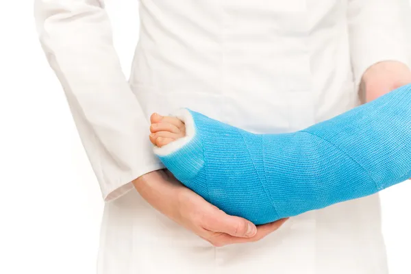 Arts en verpleegkundige - gebroken been - voet patiënt in het ziekenhuis — Stockfoto