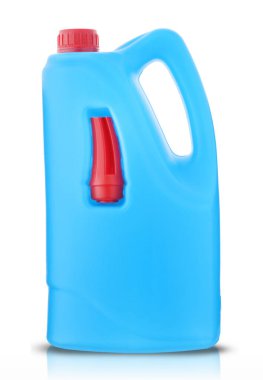 Beyaz arkaplandaki sıvılar için plastik kutu