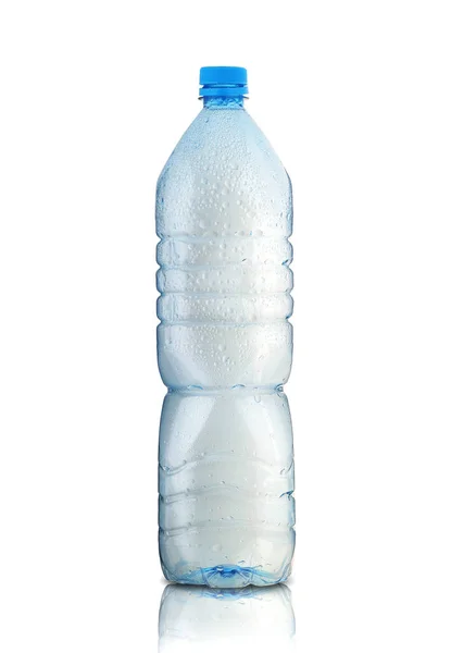 Velká Plastová Láhev Kapkami Vody Bílém Pozadí — Stock fotografie