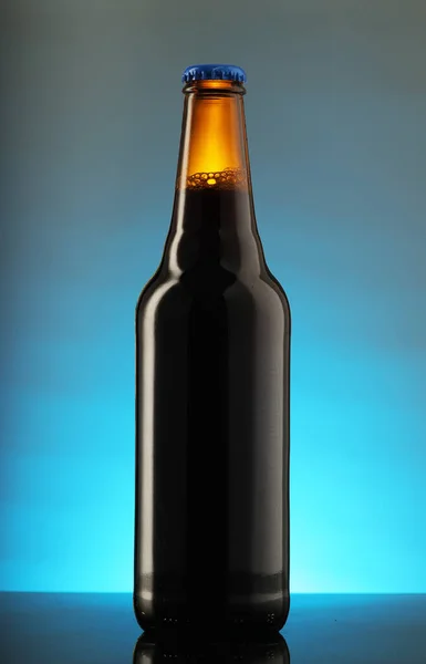 Glass Bottle Beer Blue Gradient Background — Stock Photo, Image