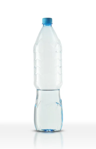 Garrafa Plástico Com Água Sobre Fundo Branco — Fotografia de Stock