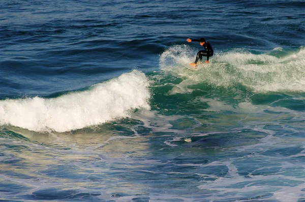 Surfista Cima Ola Océano Atlántico — Foto de Stock